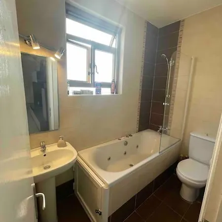 / Sliema Wifi & Ac ! Great Value & Location