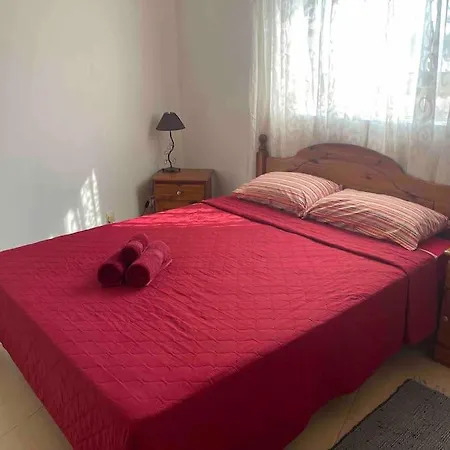 / Sliema Wifi & Ac ! Great Value & Location Lejlighed