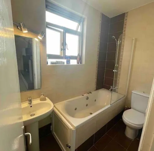 / Sliema Wifi & Ac ! Great Value & Location